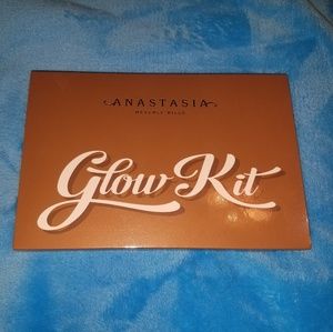Anastasia Glow Kit